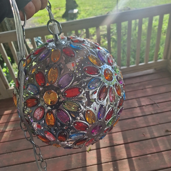 Cute light fixture - Picture 6 of 6